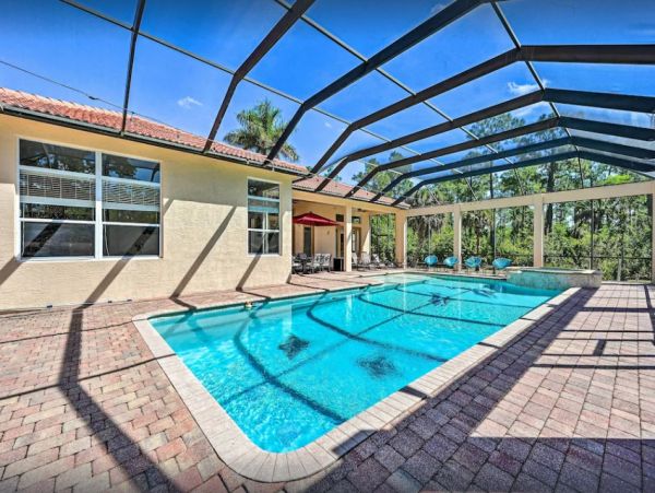 Naples Five Bedroom Luxury Vacation Rental Home