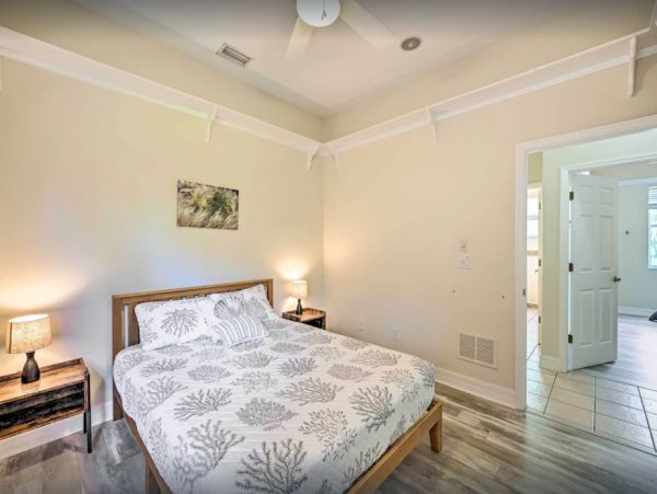 Naples Five Bedroom Luxury Vacation Rental Home