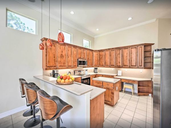 Naples Five Bedroom Luxury Vacation Rental Home