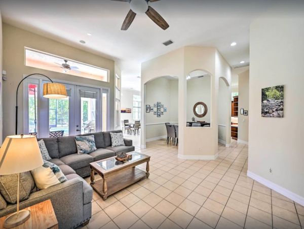 Naples Five Bedroom Luxury Vacation Rental Home