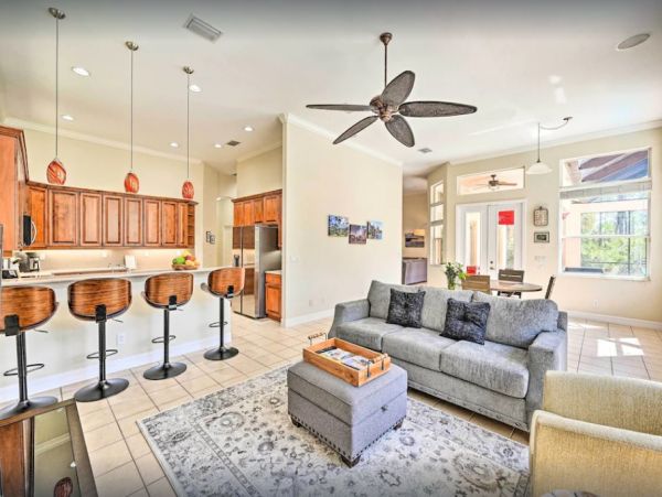 Naples Five Bedroom Luxury Vacation Rental Home