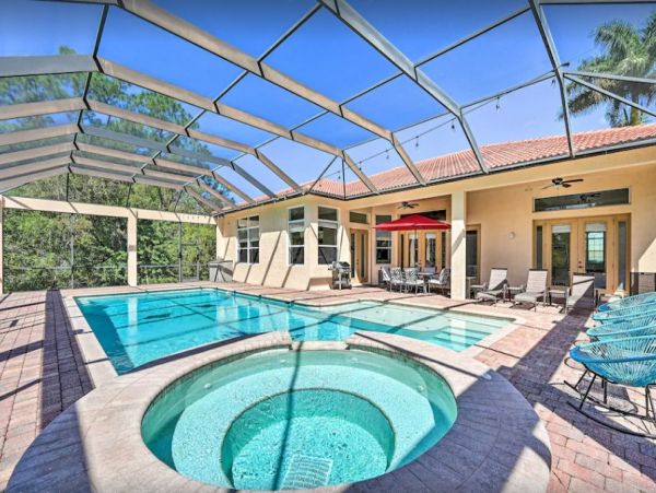 Naples Five Bedroom Luxury Vacation Rental Home