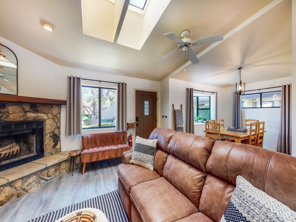 Sedona Home 1024728