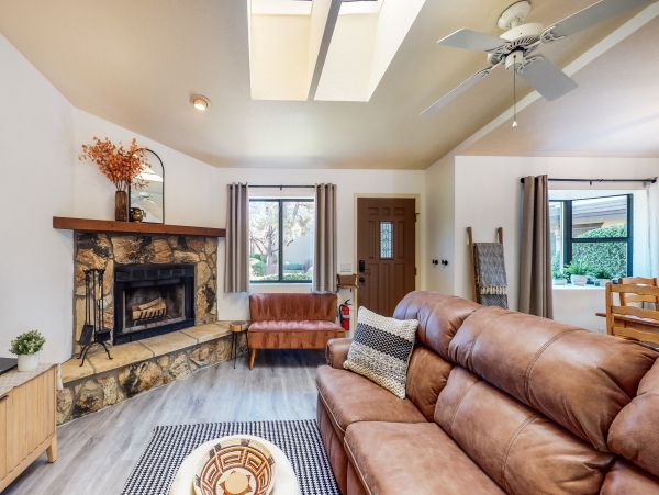 Sedona Home 1024728