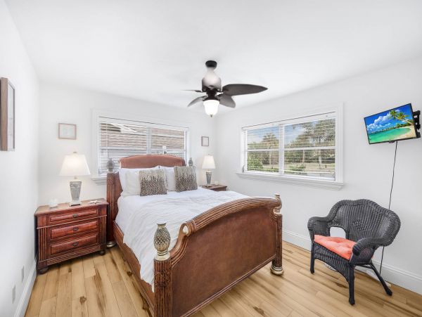 Beautiful 3 Bedroom Home in Marco Island