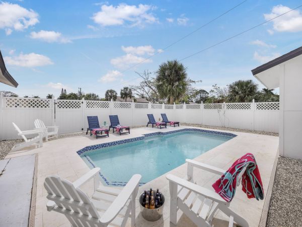 Beautiful 3 Bedroom Home in Marco Island