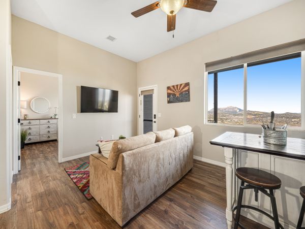 Sedona Home 1024741