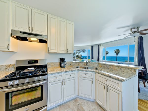 Ocean Views Stroll To Beach Magnificent All the Way