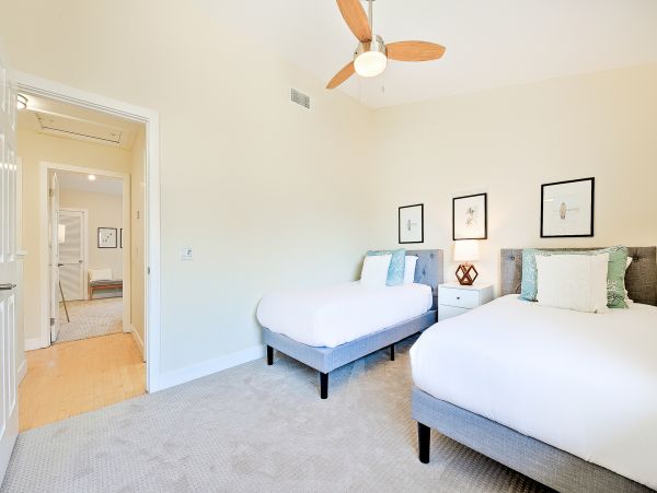 La Jolla Gem Two Min Walk to Beach Vacation Condo