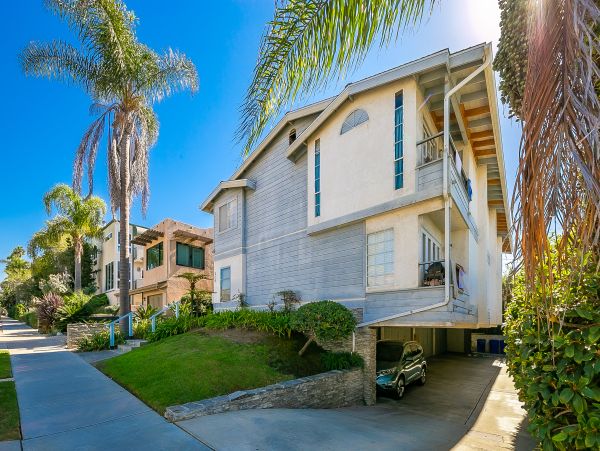 La Jolla Gem Two Min Walk to Beach Vacation Condo