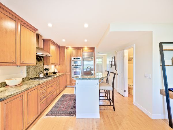 La Jolla Gem Two Min Walk to Beach Vacation Condo
