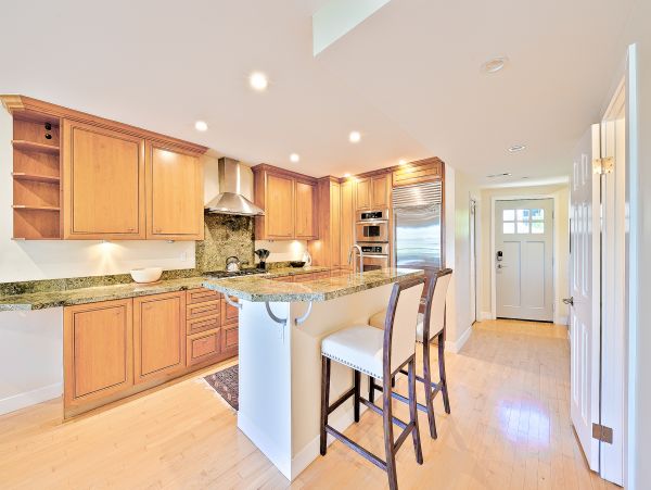 La Jolla Gem Two Min Walk to Beach Vacation Condo