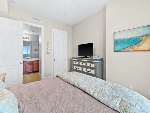 Oceanfront Panama Coty Beach Condo