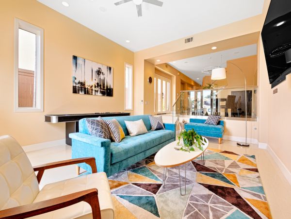 One Block From The Beach Three Bedroom Villa