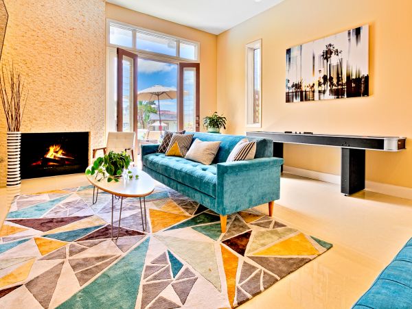 One Block From The Beach Three Bedroom Villa