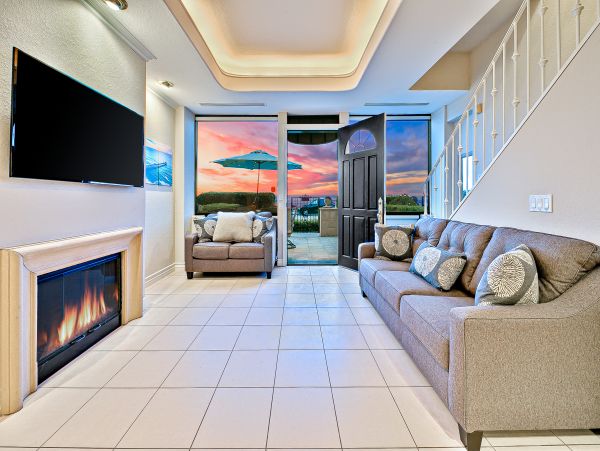 La Jolla Four Bedroom Ocean Front Residence