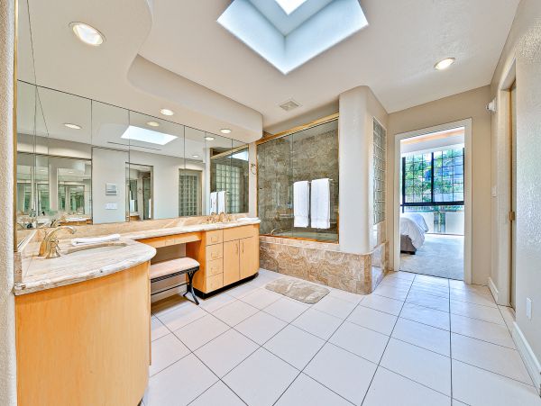 La Jolla Four Bedroom Ocean Front Residence