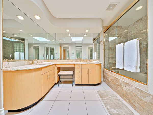 La Jolla Four Bedroom Ocean Front Residence