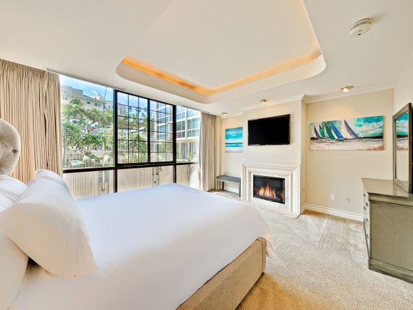 La Jolla Four Bedroom Ocean Front Residence