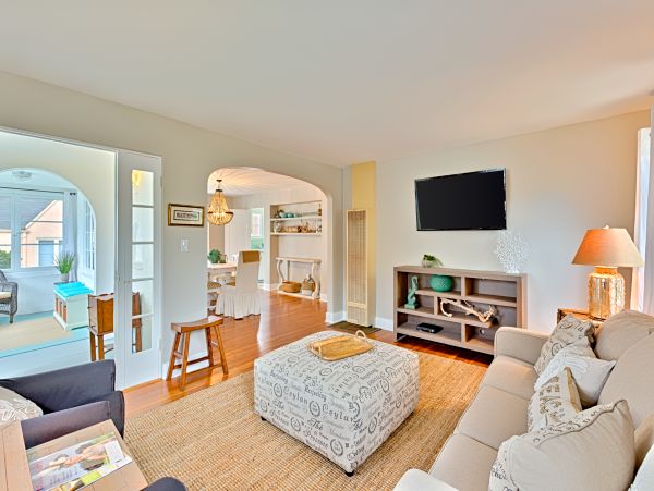 Windansea  Private Beach Cottage - Stroll To Beach