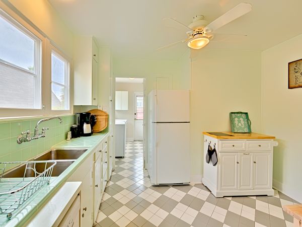 Windansea  Private Beach Cottage - Stroll To Beach