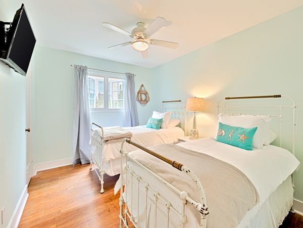 Windansea  Private Beach Cottage - Stroll To Beach