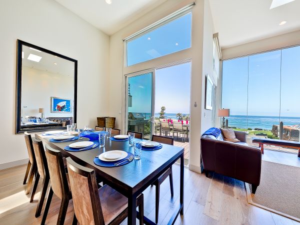 La Jolla Vacation Home Three Bedroom Walk to Beach