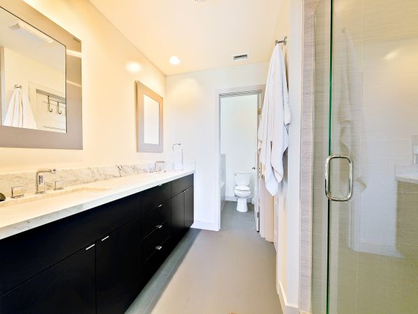 La Jolla Vacation Home Three Bedroom Walk to Beach