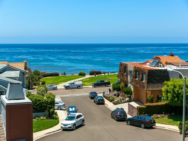 La Jolla Vacation Home Three Bedroom Walk to Beach