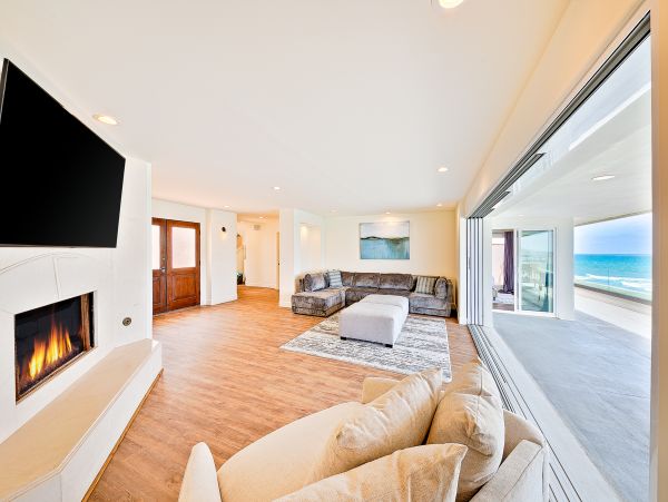 La Jolla Luxury Oceanfront Vacation Villa