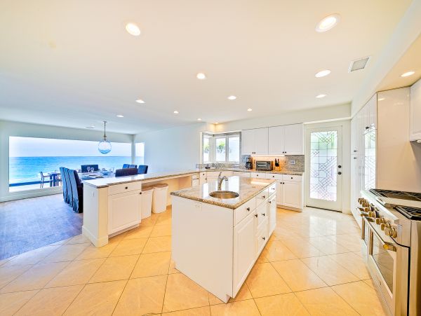 La Jolla Luxury Oceanfront Vacation Villa