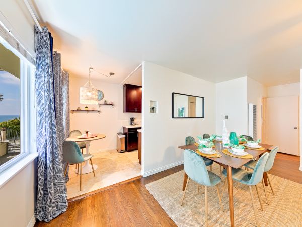 La Jolla Three Bedroom Condo Sleeps 8 Guests