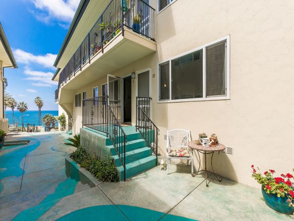 La Jolla Three Bedroom Condo Sleeps 8 Guests