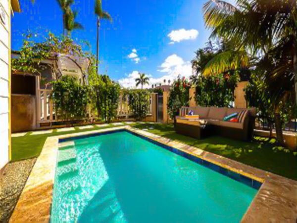 Three Bedroom Paradise With Pool, Rooftop Deck and Two Spas