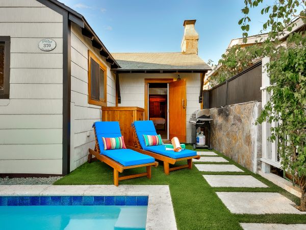 Three Bedroom Paradise With Pool, Rooftop Deck and Two Spas