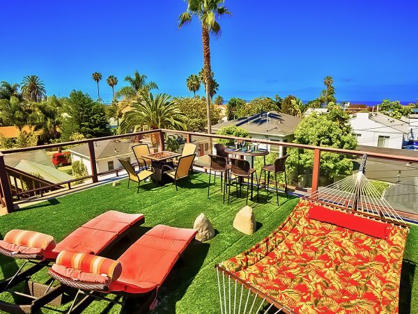 Three Bedroom Paradise With Pool, Rooftop Deck and Two Spas