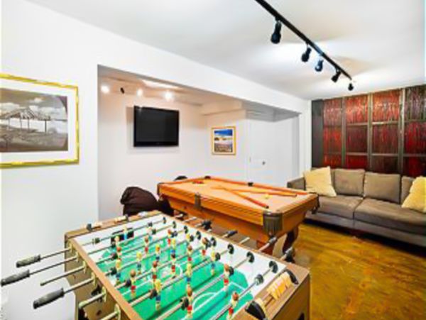 Three Bedroom Paradise With Pool, Rooftop Deck and Two Spas