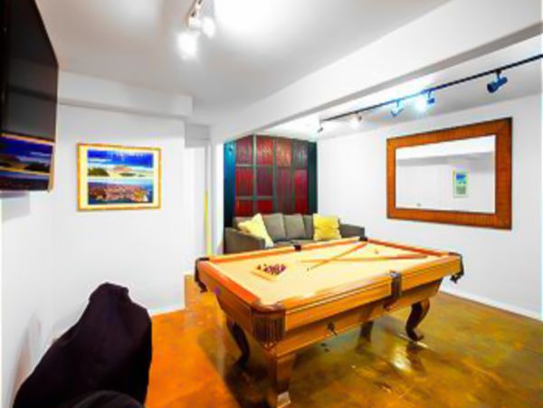 Three Bedroom Paradise With Pool, Rooftop Deck and Two Spas