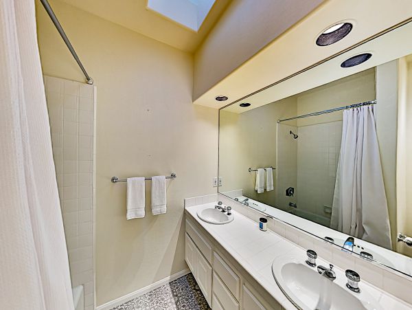 La Jolla Home 1024816