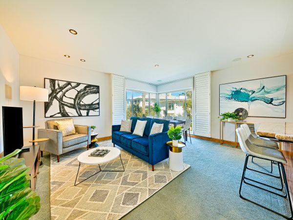 La Jolla 2 Bedroom Vacation Condo with Ocean Views Sleeps 4