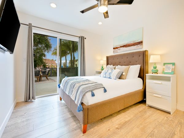 Walk to Beach La Jolla  Village Four Bedroom Vacation Rental