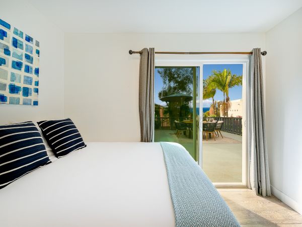 Walk to Beach La Jolla  Village Four Bedroom Vacation Rental