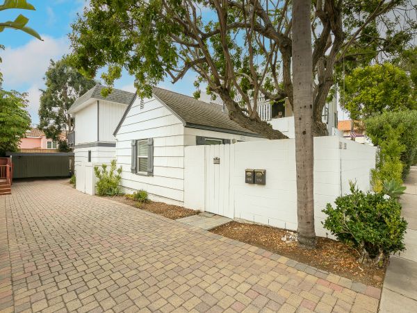 Walk to Beach La Jolla  Village Four Bedroom Vacation Rental