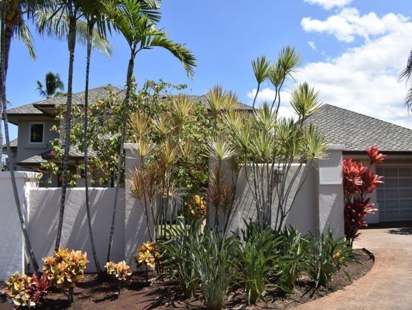 Ocean Front Three Bedroom Vacation Home with Pool & Spa