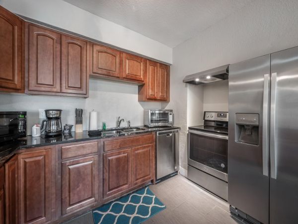 Four Bedroom Vacation Home in St. Petersburg Sleeps 14