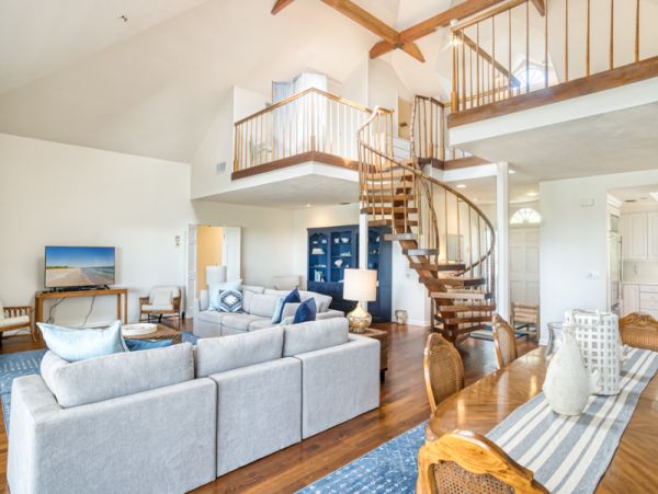 Beautiful Sanibel Vacation Home with Pool & Ocean View