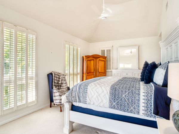 Beautiful Sanibel Vacation Home with Pool & Ocean View