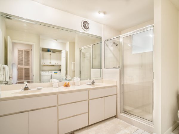 Beautiful Sanibel Vacation Home with Pool & Ocean View