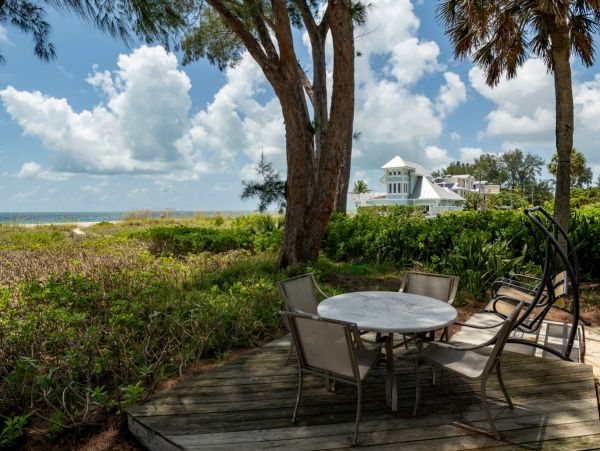 Charming 3 Bedroom Home Located on the Beach