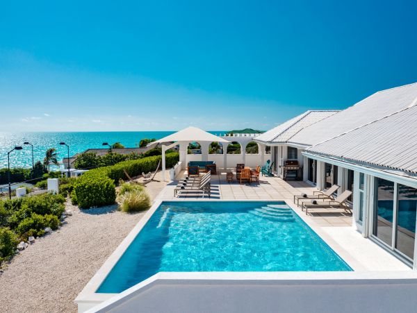 Turk and Caicos Stunning Oceanfront Property